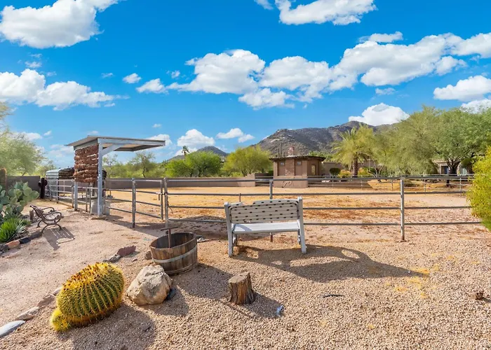 Desert Estate With Pool Casita Pickleball & Views Dom wakacyjny *
