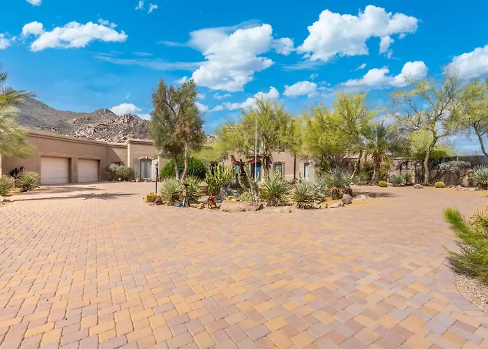 Desert Estate With Pool Casita Pickleball & Views *