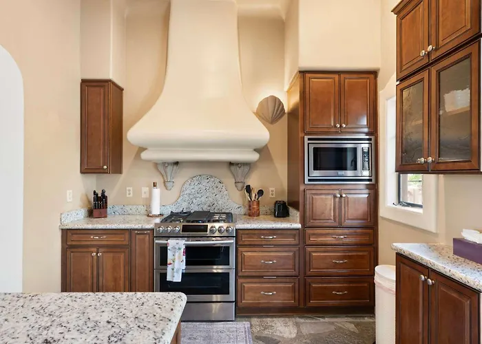 Dom wakacyjny Desert Estate With Pool Casita Pickleball & Views Cave Creek