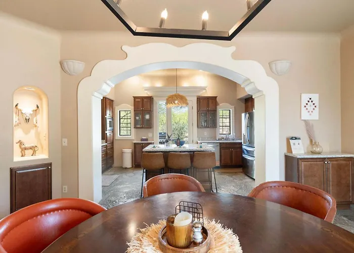 Desert Estate With Pool Casita Pickleball & Views